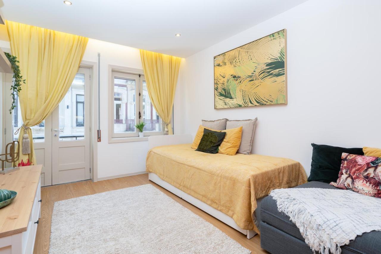 Host Wise - Colorful Bright Flat With Balcony Appartement Porto Buitenkant foto