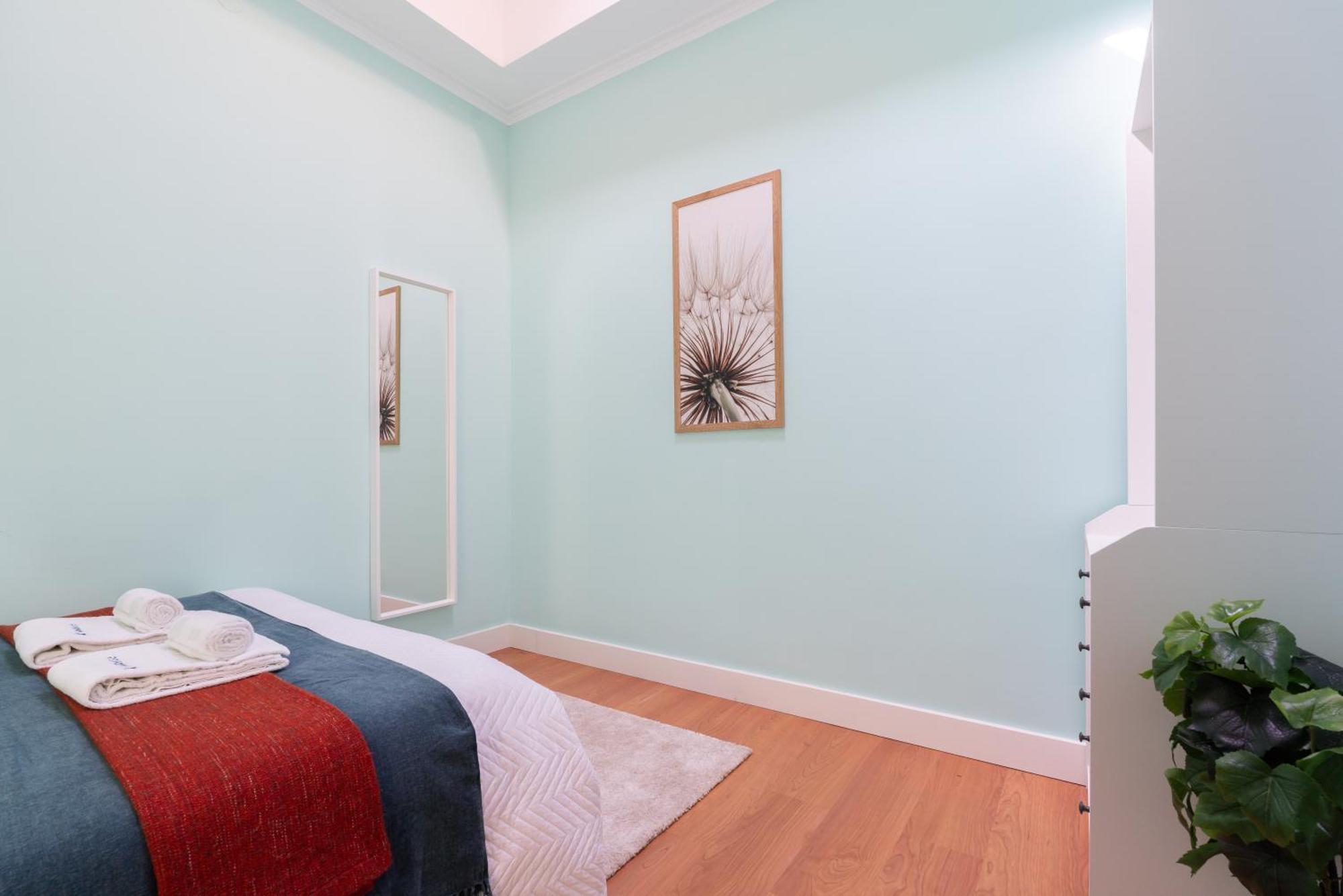 Host Wise - Colorful Bright Flat With Balcony Appartement Porto Kamer foto