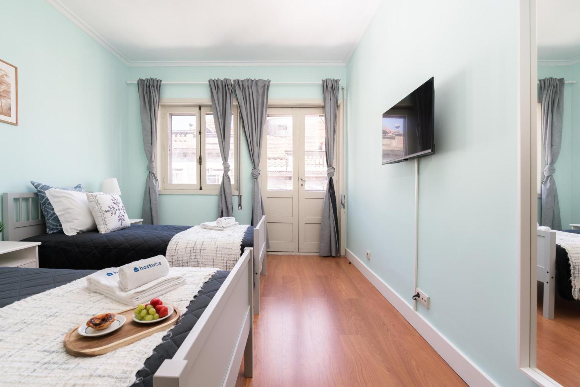 Host Wise - Colorful Bright Flat With Balcony Appartement Porto Kamer foto